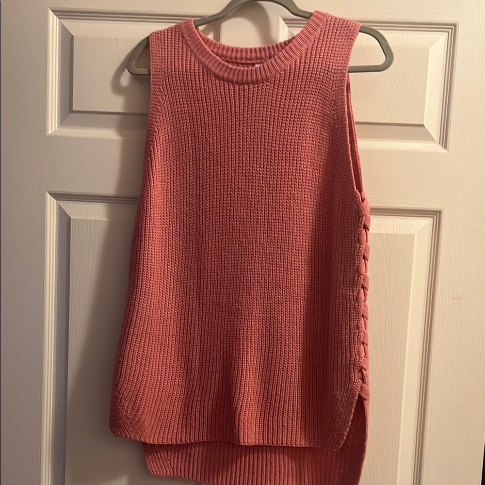 Sleeveless Pink Knit Top